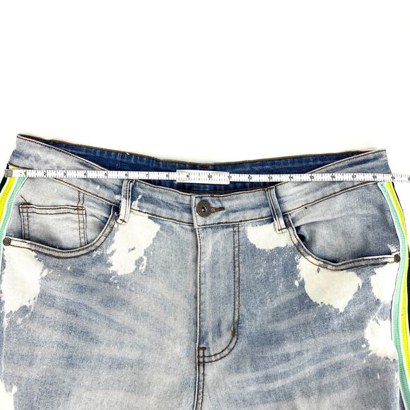 KDNK 11 4 14 11 Size 38 Distressed Jeans Ribbon Embellished - Picture 4 of 10